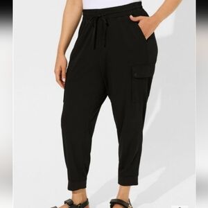 Torrid  women's black joggers size (3)